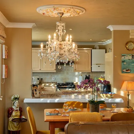 Finest Retreats - Harvest Moon Apartament *